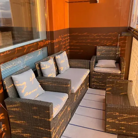 Modern 1br With Amazing Views, Balcony & Sauna Apartment *