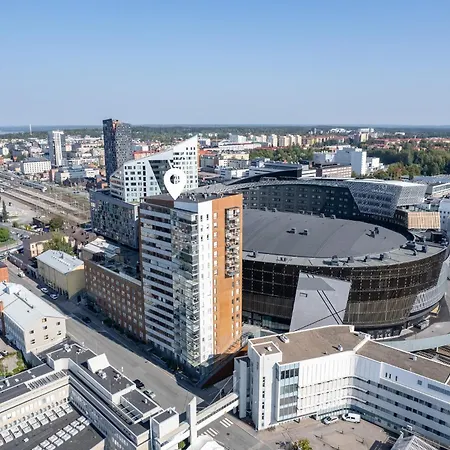 Modern 1br With Amazing Views, Balcony & Sauna Lägenhet