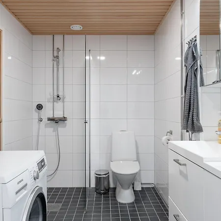 Modern 1br With Amazing Views, Balcony & Sauna * Tampere