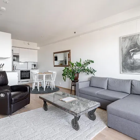 Modern 1br With Amazing Views, Balcony & Sauna *