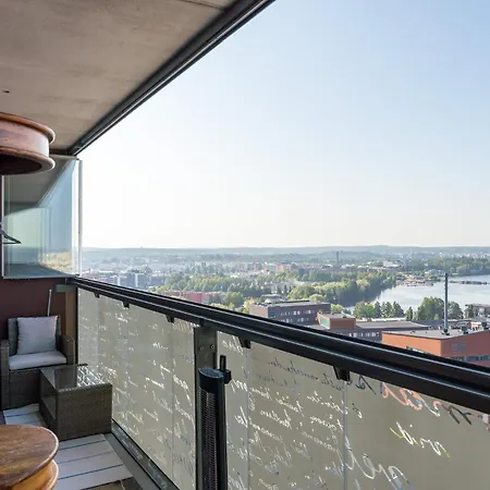 Modern 1br With Amazing Views, Balcony & Sauna * Tammerfors