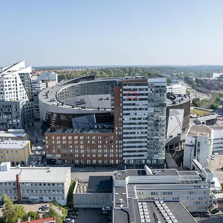 Modern 1br With Amazing Views, Balcony & Sauna Lägenhet