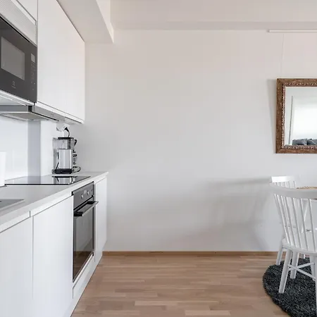 Modern 1br With Amazing Views, Balcony & Sauna Lägenhet *