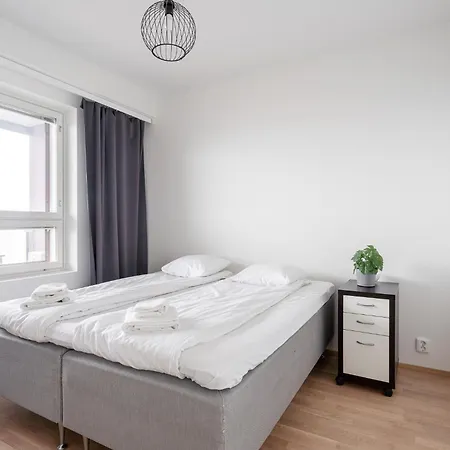 Apartment Modern 1br With Amazing Views, Balcony & Sauna Tampere