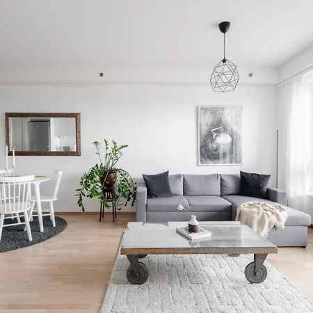 Apartment Modern 1br With Amazing Views, Balcony & Sauna Tampere