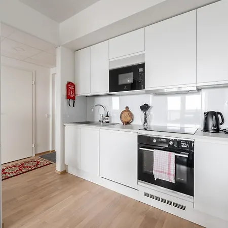 Modern 1br With Amazing Views, Balcony & Sauna Tampere