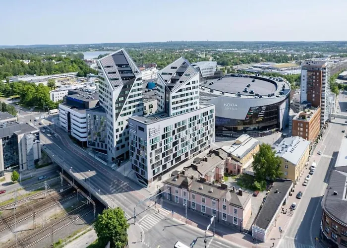 Modern 1br With Amazing Views, Balcony & Sauna