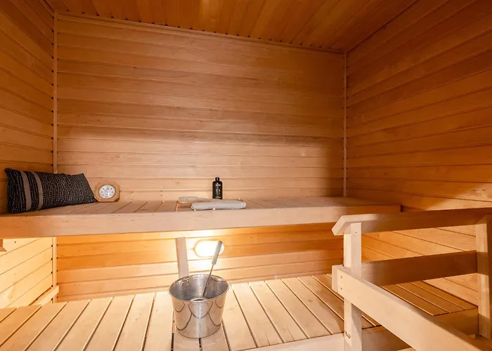 Modern 1br With Amazing Views, Balcony & Sauna Tampere