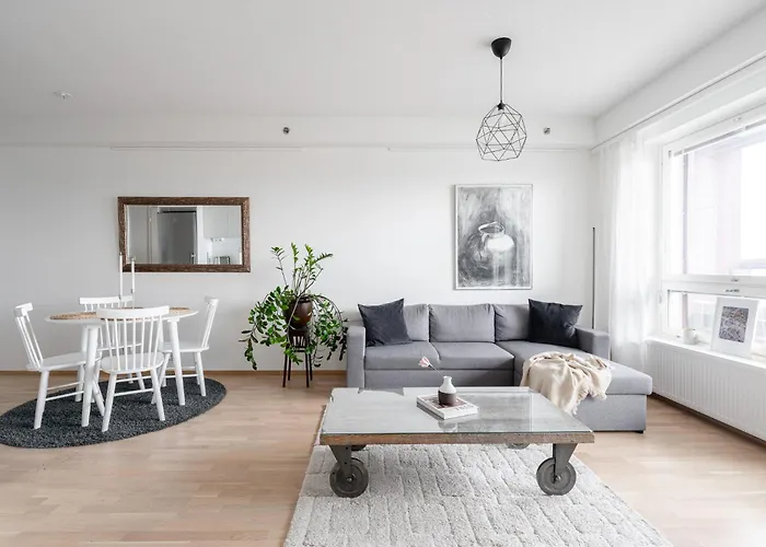 Apartment Modern 1br With Amazing Views, Balcony & Sauna Tampere
